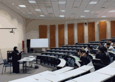 طالبات روض الصالحين في كلية الهندسة
