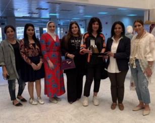 الانشطة الثقافية والفنية نظمت الطب اللوني في الطب