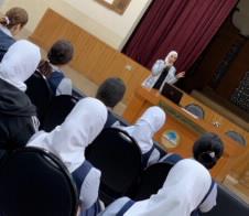 لقاء إرشادي بثانوية جمانة بنت ابي طالب