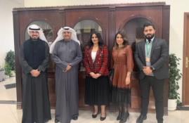عمادة شئون الطلبة عقدت اجتماعا مع البنك التجاري الكويتي