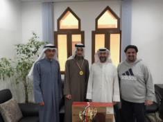 تكريم الفائز بالمسابقة الإلكترونية توقع من الفائز بكاس الخليج 24