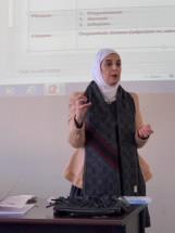 الإرشاد الأكاديمي زار الفصول الدراسية في كلية العمارة- العديلية
