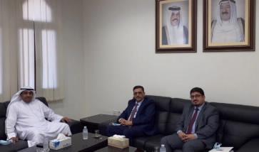 مساعد عميد شئون الطلبة للخدمات الطلابية اجتمع بسفير الجمهورية اليمنية