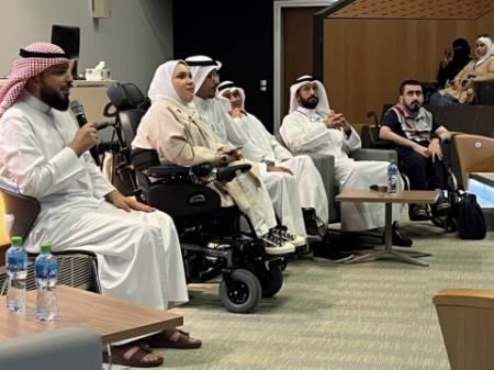 قسم الأنشطة التطوعية والجوالة بعمادة شئون الطالبة أقام حلقة نقاشية لفئة ذوي الإعاقة