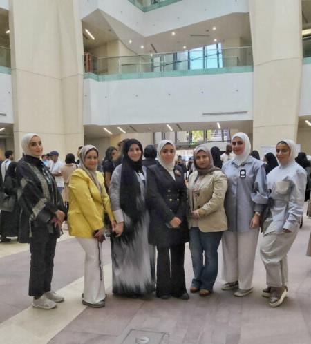 إدارة الأنشطة الثقافية والفنية بعمادة شئون الطلبة أقامت معرضًا تعريفيًّا في كلية التربية