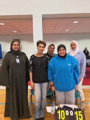 قسم الإشراف الرياضي طالبات نظم مباراة كرة طائرة ودية