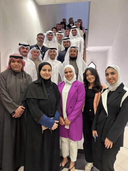 عمادة شئون الطلبة تلتقي بممثلي الجمعيات العلمية في جامعة الكويت