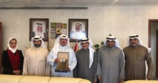 الشيخ فهد المبارك: اذاعة الكويت تحتضن أنشطة جامعة الكويت