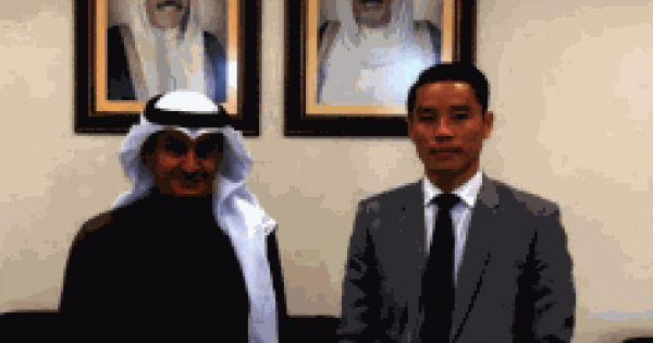 عميد شئون الطلبة اجتمع بممثل سفارة جمهورية لاو الديمقراطية