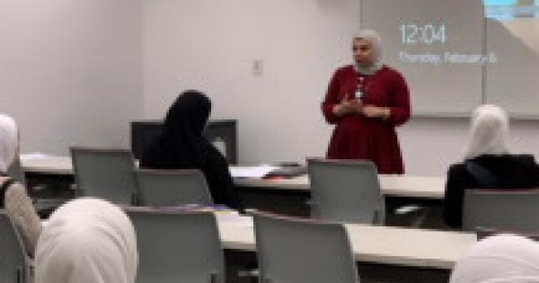 الإرشاد الأكاديمي زار الفصول الدراسية في الشدادية