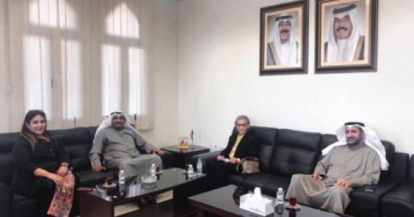 تعاون بين عمادة شئون الطلبة والهيئة العامة للغذاء والتغذية الكويتية
