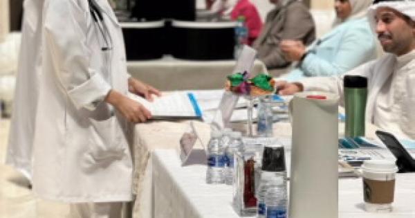 عمادة شئون الطلبة تشارك في اللقاء التنويري لطلبة المستجدين بكلية الطب