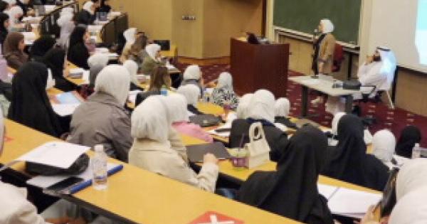 إدارة الشؤون الطلابية بعمادة شئون الطلبة تنظم حملة توعوية بمختلف الكليات