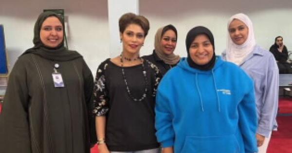 قسم الإشراف الرياضي طالبات نظم مباراة كرة طائرة ودية