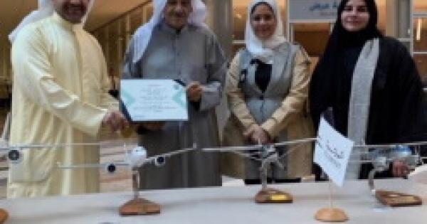 نادي اليونسكو يحتفل باليوم العالمي للطيران المدني بكلية الهندسة والبترول