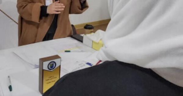 عمادة شئون الطلبة شاركت في معرض الفرص الدراسية في مدرسة الرؤية