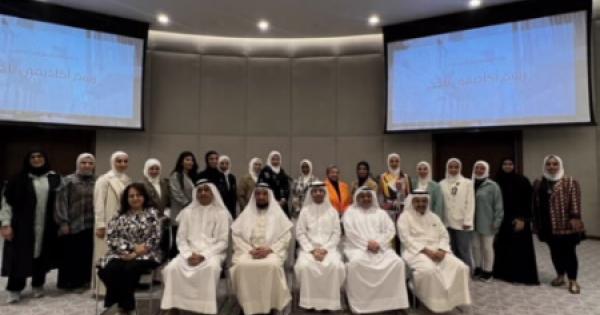 رسم أكاديمي ناجح : حلقة نقاشية في مدينة صباح السالم الجامعية