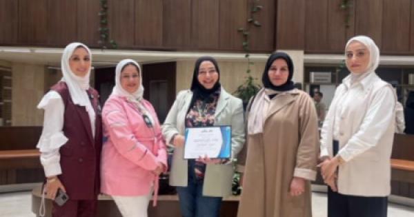 معرض الكتاب الثقافي في رحاب كلية الطب